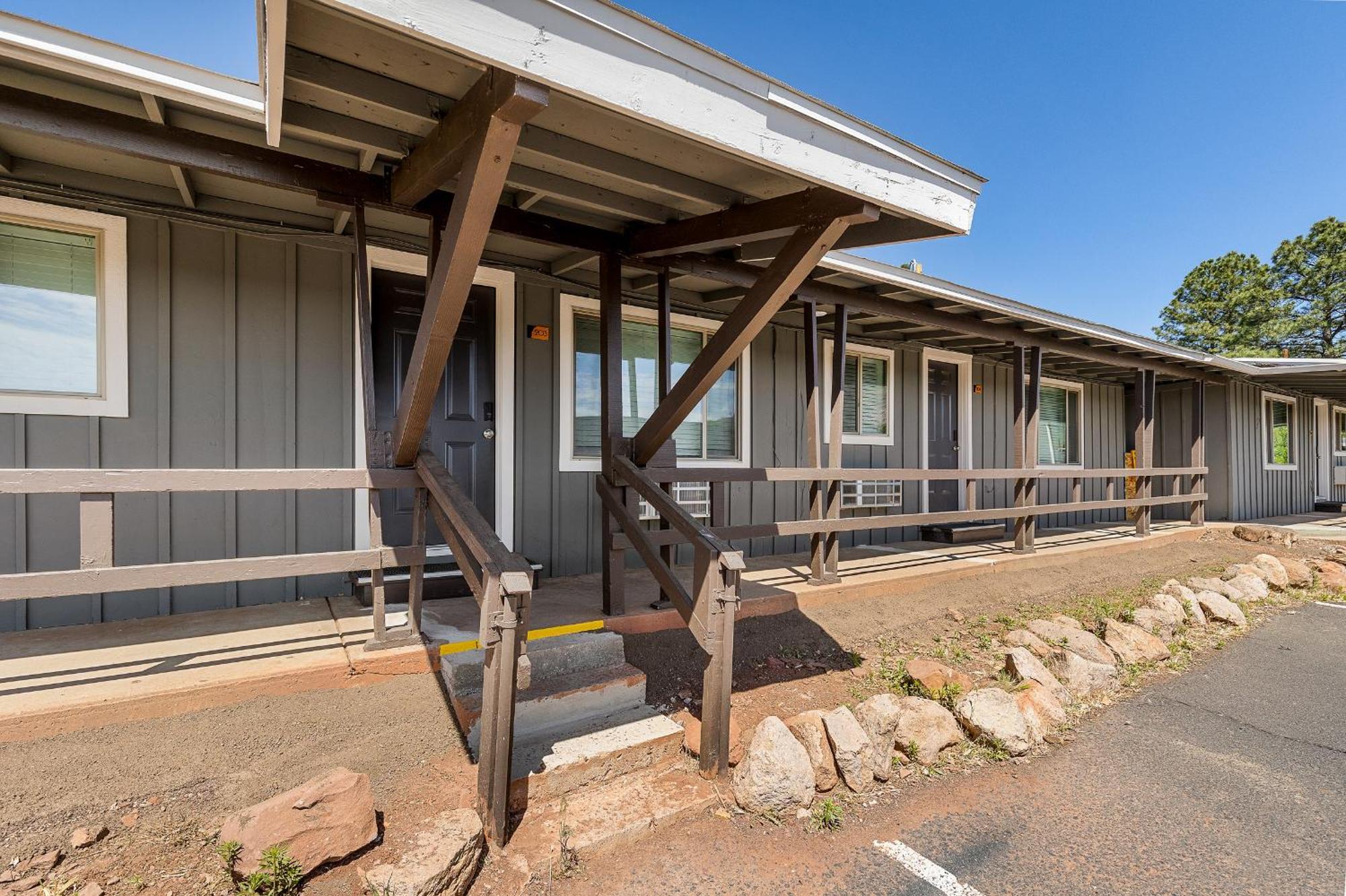 Venture At Route 66 Apartment Флагстаф Екстериор снимка